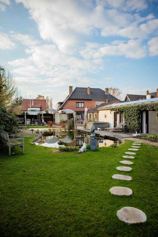 B&B 'T Solveldje Bilzen Exterior photo